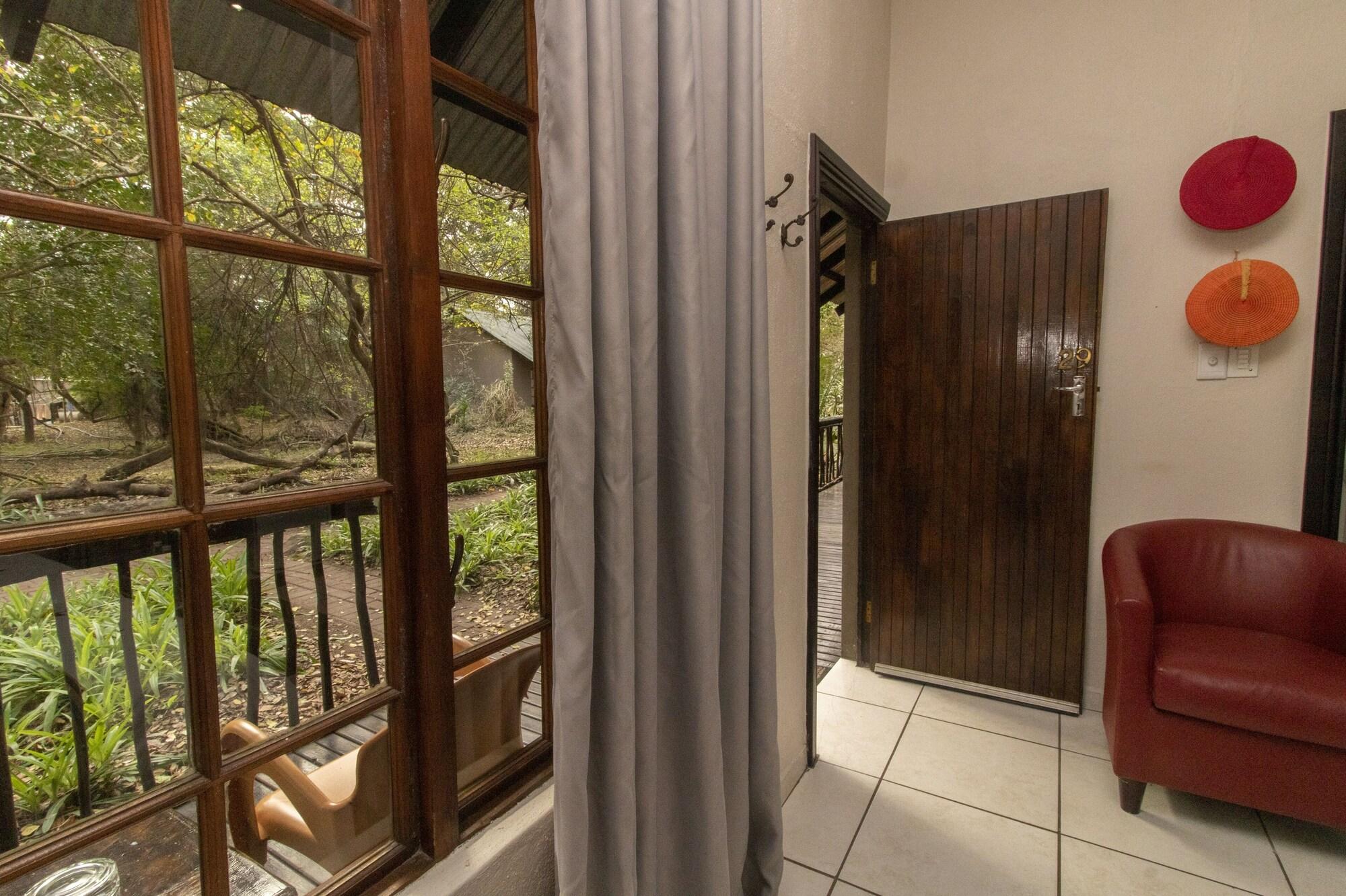 Emdoneni Lodge Хлухлуве Екстериор снимка