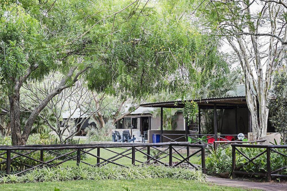 Emdoneni Lodge Хлухлуве Екстериор снимка